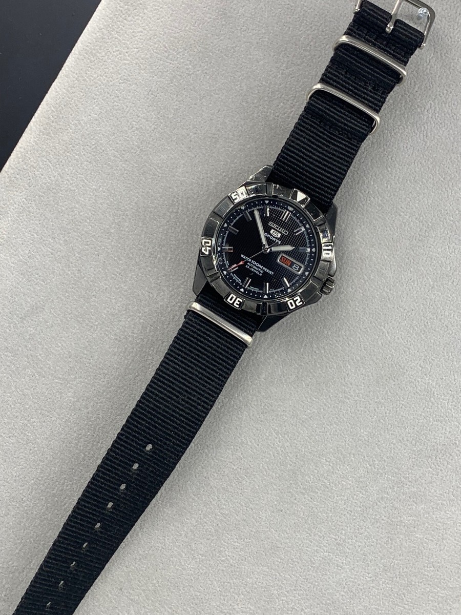 Seiko watch 5 Sports 7S36-01X0 Day Date 23 jewels Automatic day