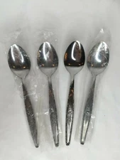 Vintage Stylecraft Japan Stainless Steel T&N SYF2 Lot of 4 Teaspoons Single Rose
