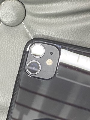 Apple iPhone 11 - 64GB - Black (Unlocked) A2221 (CDMA + GSM Apple iPhone 11 - 64GB - Black (Unlocked) A2221 (CDMA + GSM