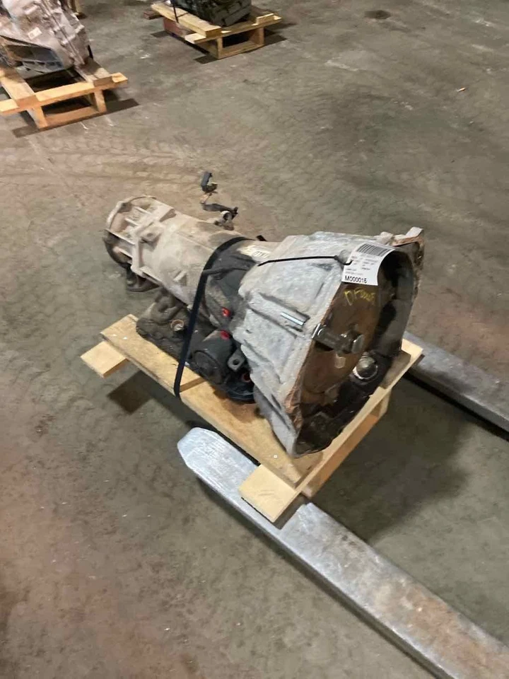 Used Automatic Transmission Assembly fits: 2007 Chevrolet Tahoe AT 5.3L Denali 4 Foto 2 de 4