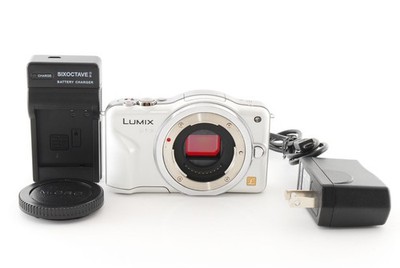Panasonic LUMIX DMC-GF3 12.1MP Digital Camera - White (Body Only