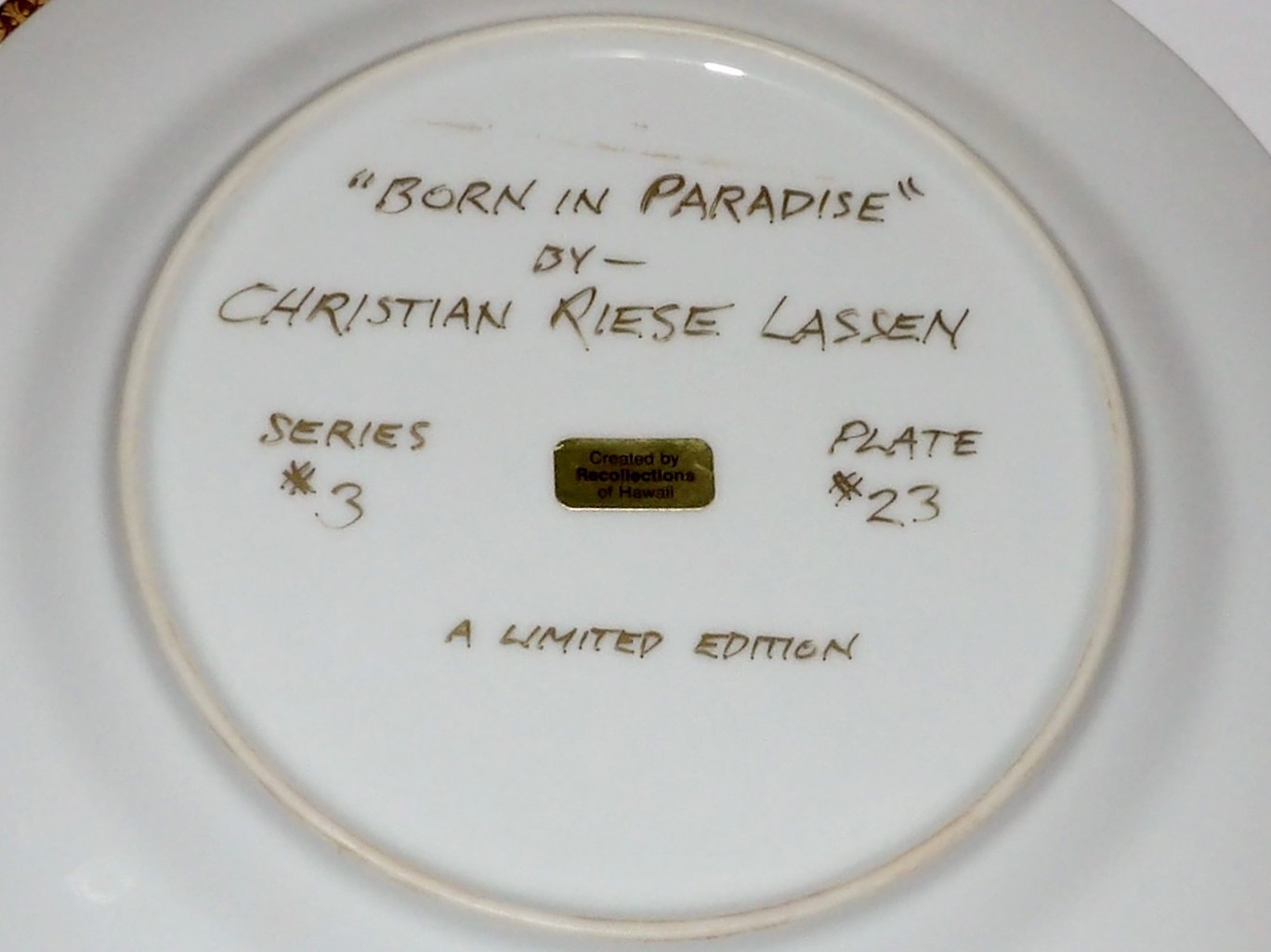 SET OF 4 LARGE COBALT/GOLD CHRISTIAN RIESE LASSEN UNDERWATER LIFE 10 1/2" PLATES