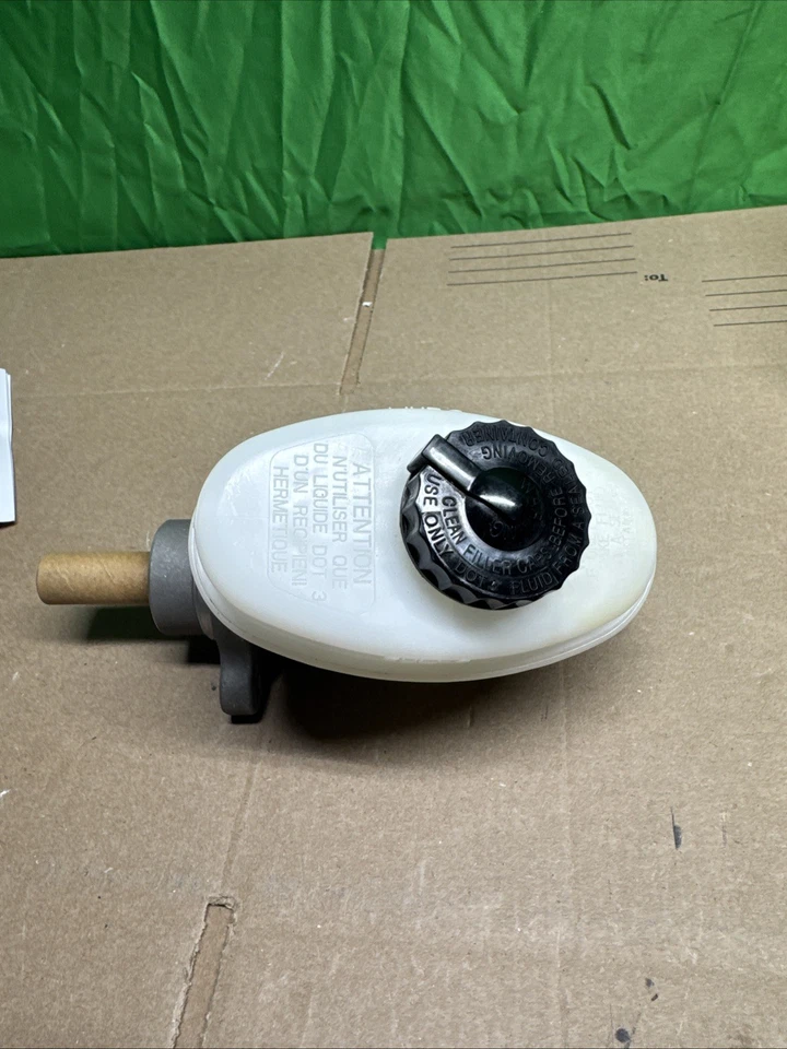 Raybestos MC390303 Raybestos Element3 New Master Cylinder - Imagem 3 de 3