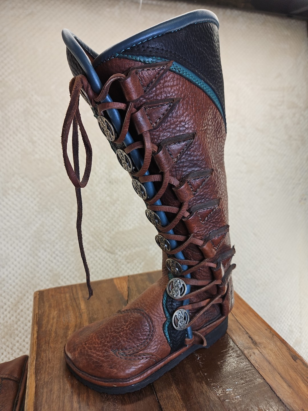 Soul Path Custom Moccasin Boots Women's SZ 6/6.5 Buffalo Hide NWOB One-of-a-kind