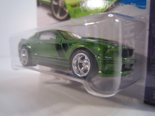 Hot Wheels HW 2013 SUPER TREASURE HUNT '07 FORD MUSTANG #229/250 SHOWROOM - 第 1/9 張圖片