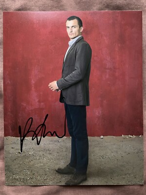 Rupert Friend original Autogramm, persönlich signiert, 10x8 Foto.
