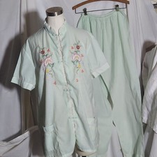 Vintage Fedo Chinese Embroidered Pajamas Set Size 42 M, L Light Green