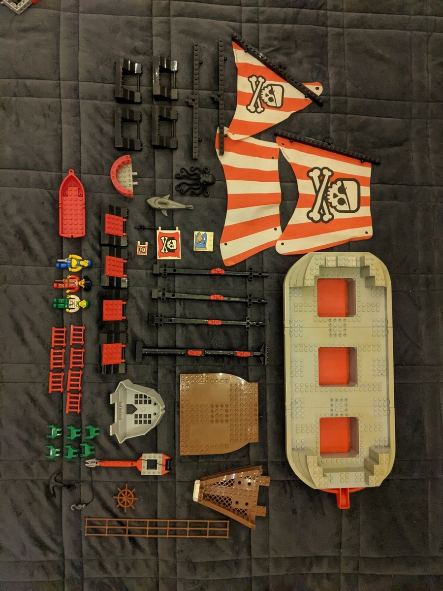 Lego 7075 Captain Redbeard's Pirate Ship 2004 99%