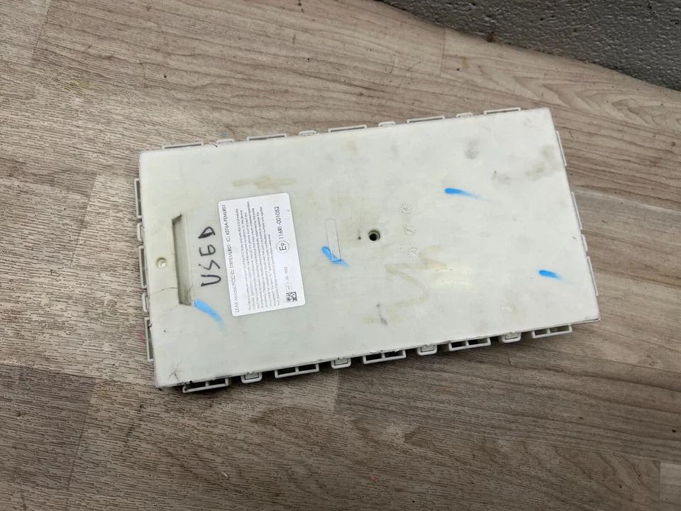 BMW 328I 320I 428I 420I  F30 OEM 12-18 FRONT BODY CONTROL MODULE - Image 4 of 4