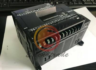 Ein OMRON Plc Modul CP1E-E30SDR-A CP1EE30SDRA