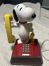 VTG Peanuts Snoopy and Woodstock Phone - Push Button Telephone Landline Dial 70s