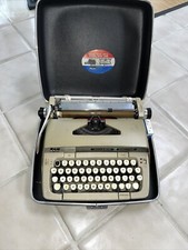 Vintage Smith-Corona Galaxie Deluxe Portable Typewriter in Carrying Case Works! thumbnail