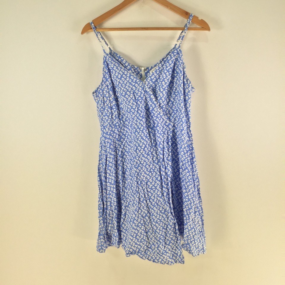 Atmos here dress womens 16 slip blue geoemetric sleeveless Vneck rayon 124497