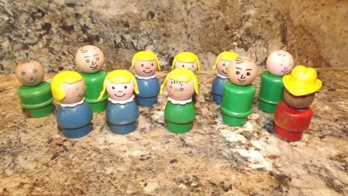 Fisher-Price Vintage Little People Lot Of 11 Wooden Body Figures need help