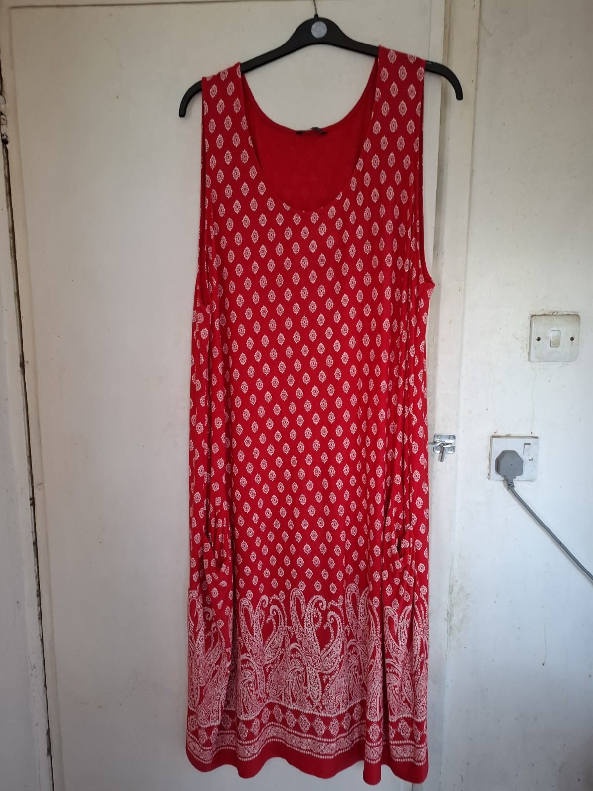 Picture 1 of 4