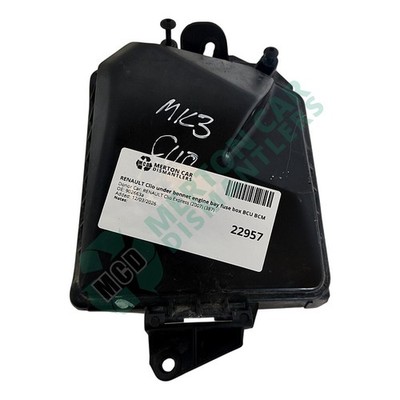 RENAULT Clio under bonnet engine bay fuse box BCU BCM 902663a