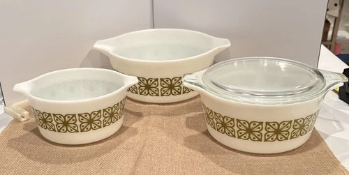 Vintage PYREX Verde Green Autumn Flowers Casserole 3 Pc Set 473 474 475 w/1 lid!