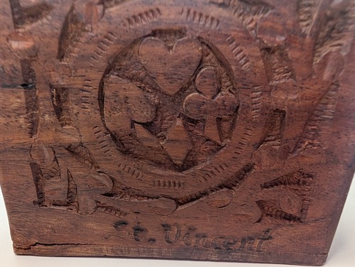 Scatola in legno decorata con simboli di carte da gioco - Marrone - Foto 4 di 5