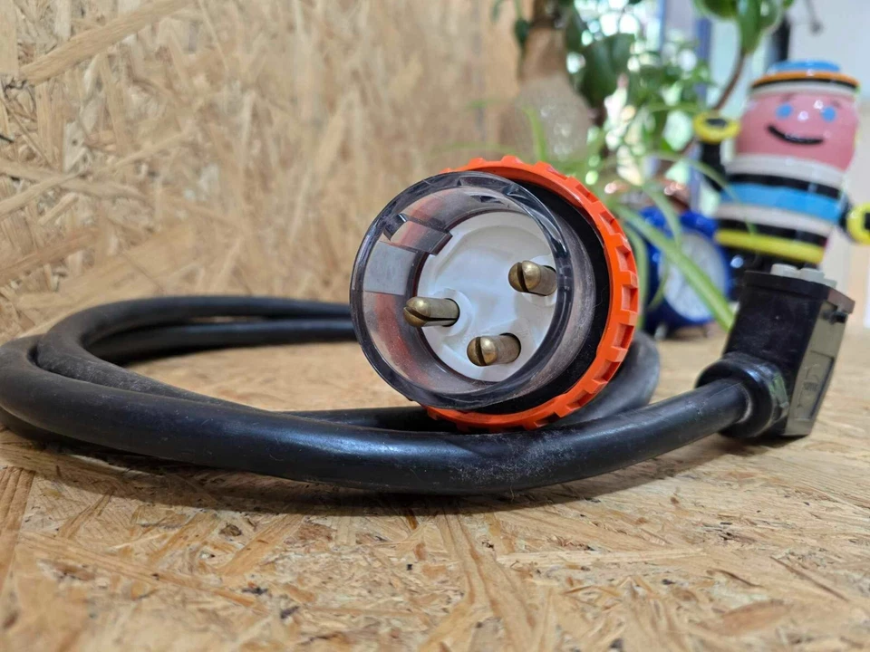 Harting 20886411150 Connection / 3-Phase 32A Connector Socket Power Supply Cable - Image 3 of 4