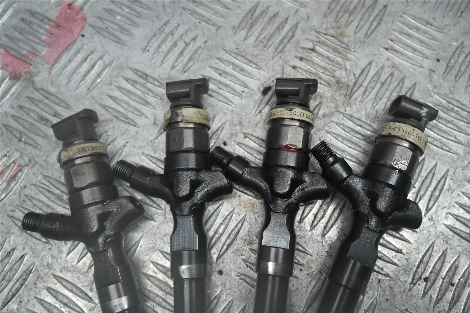BFD064359 TOYOTA HILUX 2KD INJECTORS X 4 DENSO 236703014 eBay