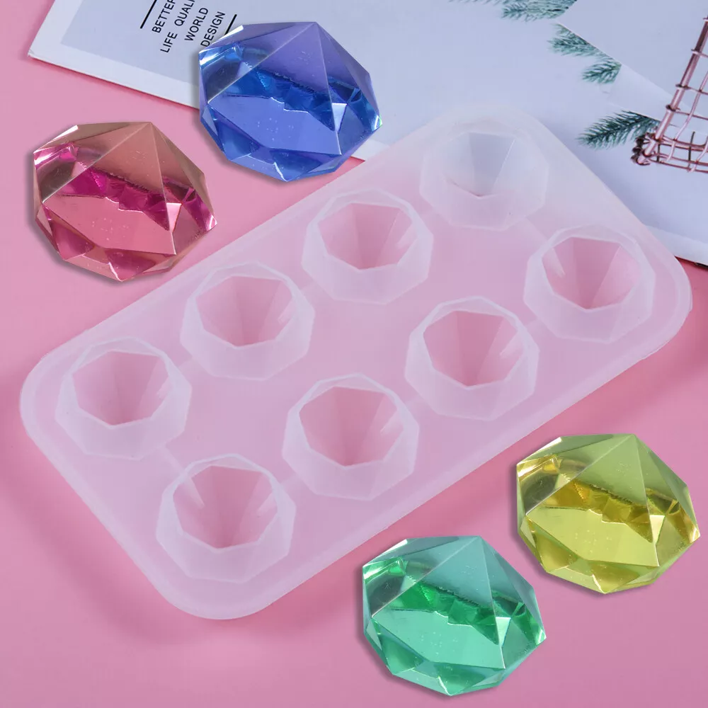 Diamond resin mold clearance