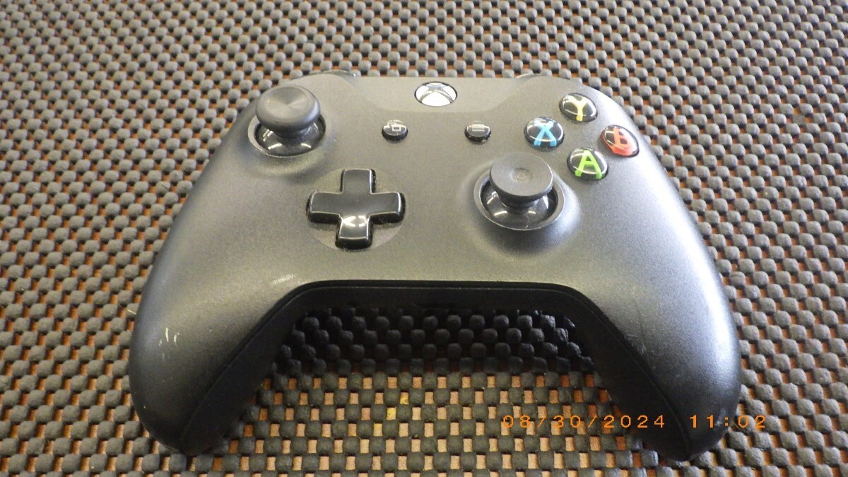 Microsoft Xbox One Controller 1708 - AS-IS - Parts or Repair