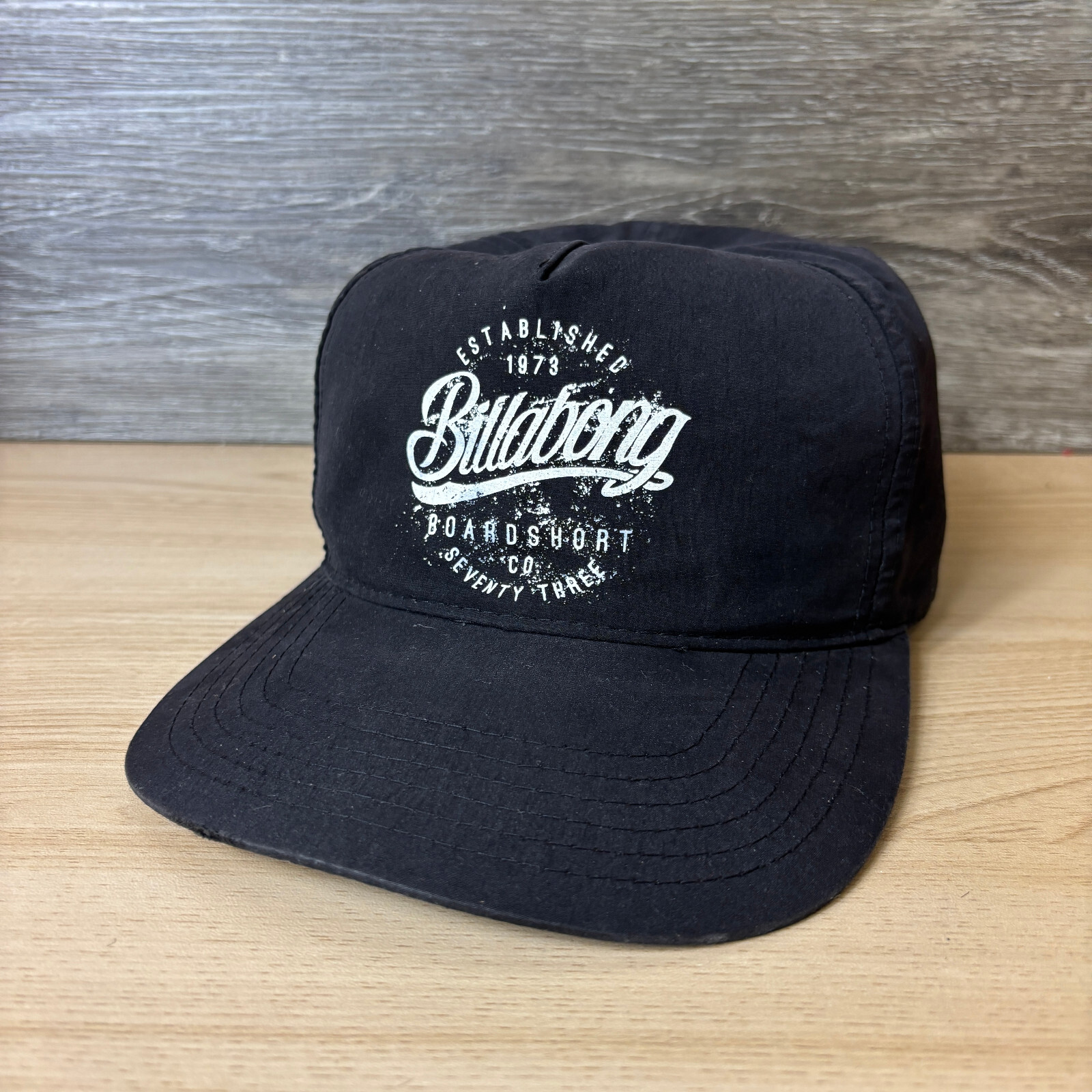 BillaBong Hat Cap Snap Back Black Surf Surfing Board Short M