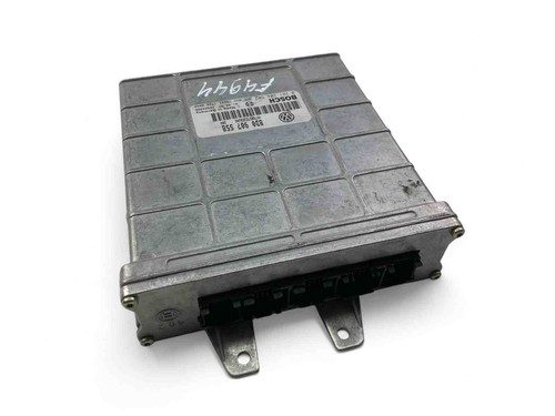 F4944 VW Motorsteuergerät ECU 8D0907558