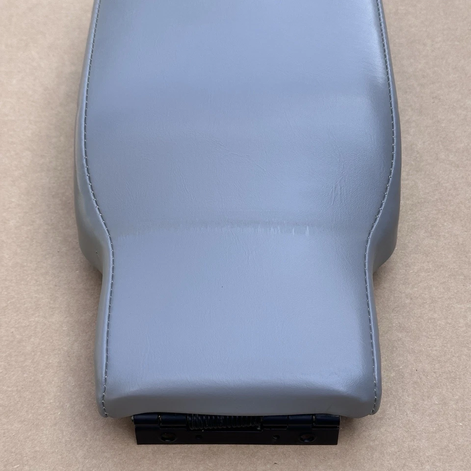 Buick LeSabre 2000-2005 consola central cuero gris banco reposabrazos superior 12" OEM Foto 4 de 4