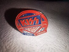 KISS ARMY 1975  ORIGINAL  LOGO /LOUD & PROUD OFFIZIL PIN 2015 kiss catalogoue LT