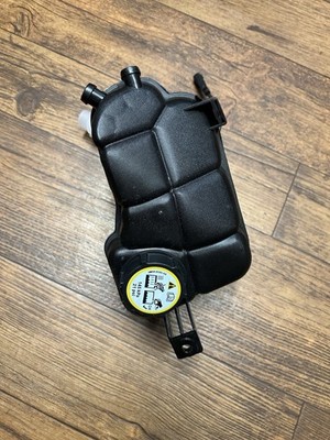 2010 Volvo Xc60 Coolant Reservoir