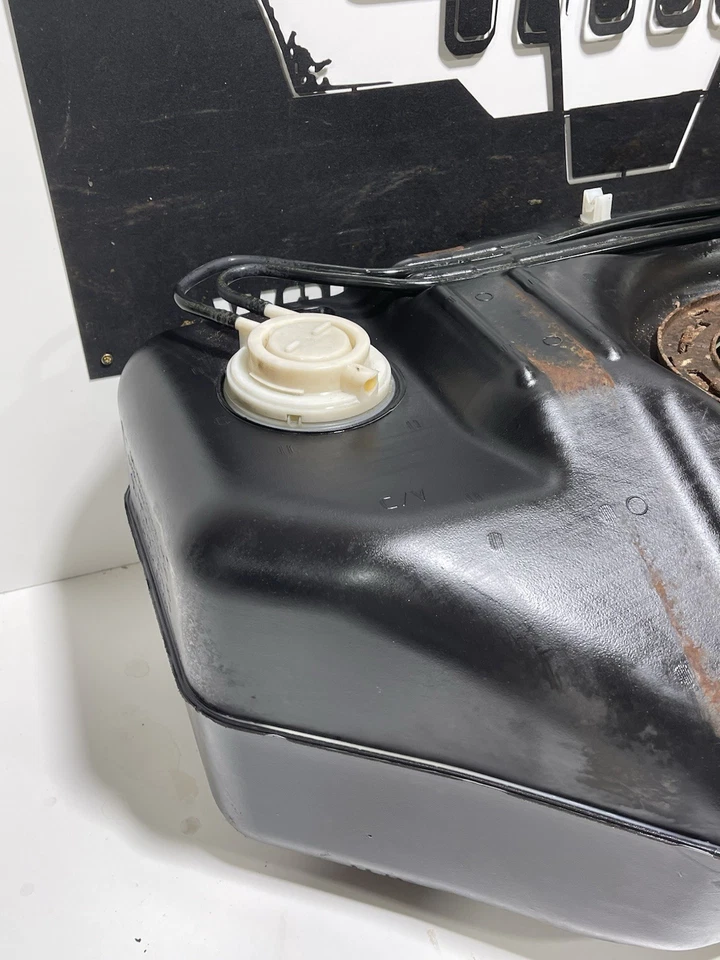 05-06 Jeep TJ Wrangler 19 galones tanque de combustible de gasolina poli plástico 52059617AG *Leer* Foto 3 de 4