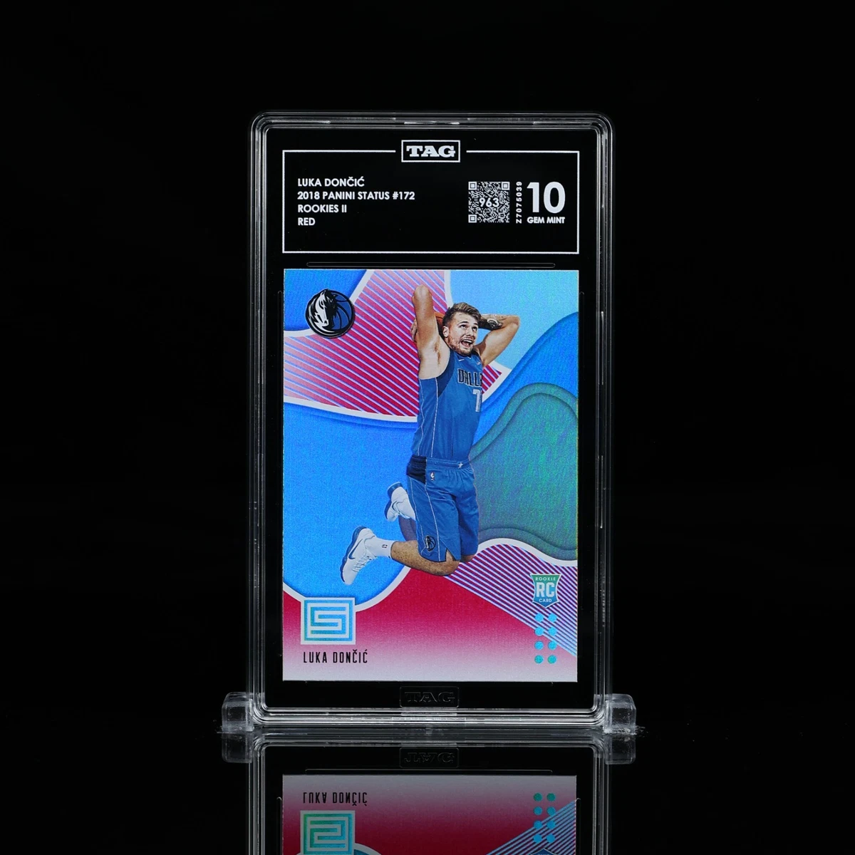 Luka Dončić 10 Graded Basketball Sports Trading Cards