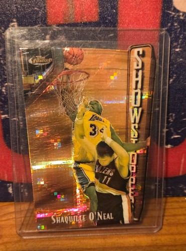 Shaquille O'Neal [Refractor] #309 1997 Finest Embossed card