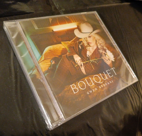 GWEN STEFANI Bouquet SIGNED CD - NEW & SEALED AUTOGRAPHED in Jewel Case IN HAND - Foto 3 di 4