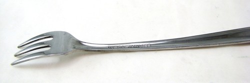 Oneida Stainless Steel SAND DUNE (Asymmetrical) Lot of 2 Cocktail Forks - Picture 7 of 7