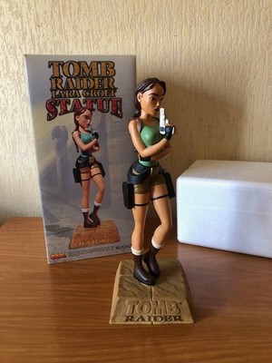 FIGUR STATUE LARA CROFT TOMB RAIDER EIDOS 36cm