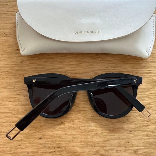 GENTLE MONSTER FLATBA ブラックサングラス 27And 7 01 | Gentle