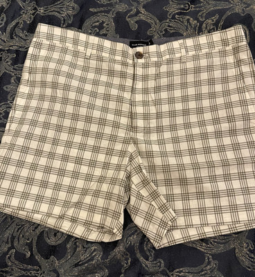 Club Monaco Men s 33 Slim Fit Jax Check 5'' Chino Shorts Olive Green Mix $89.50
