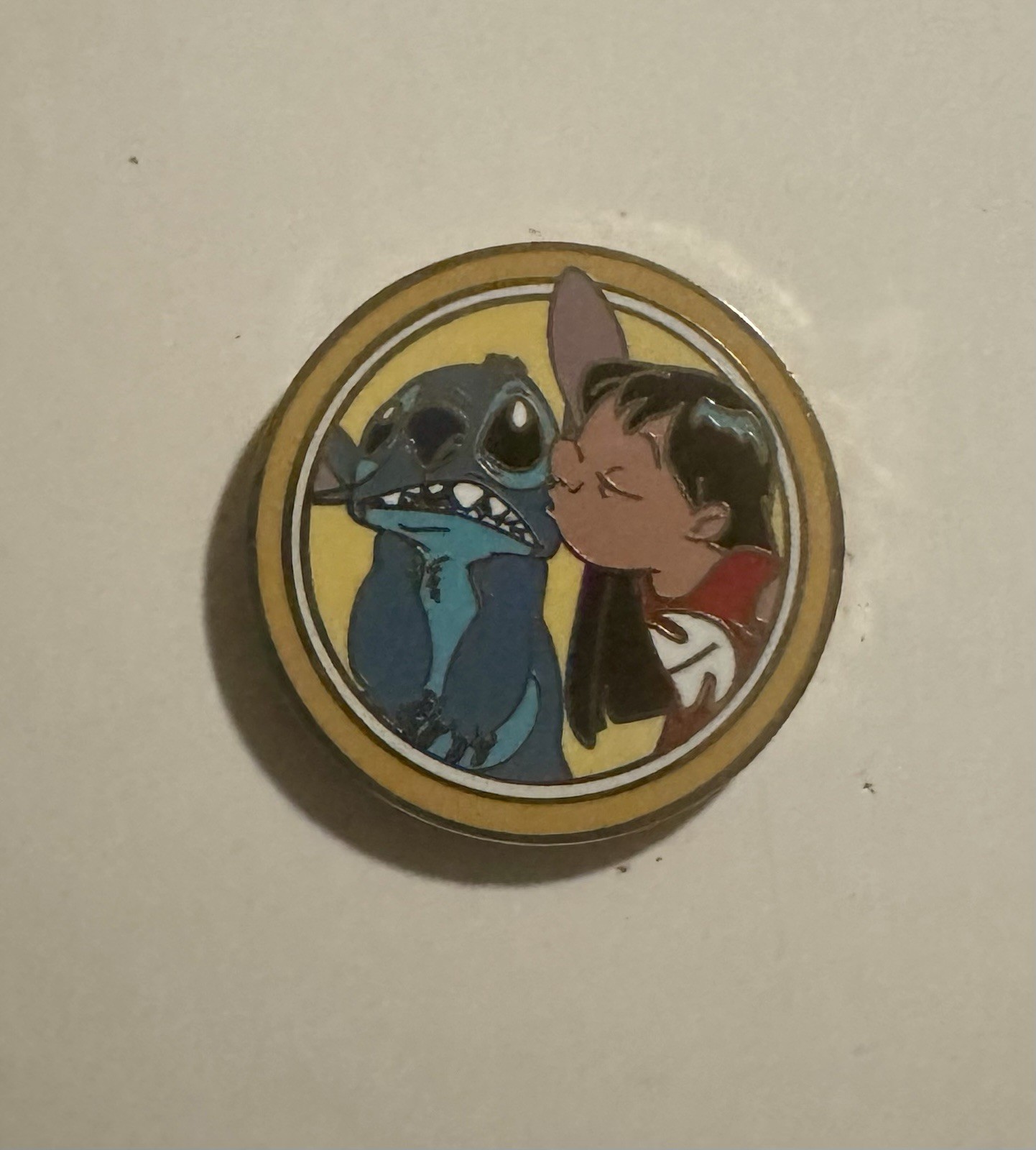 2012 Lilo Kissing Stitch Best Friends Disney Mystery Trading Pin