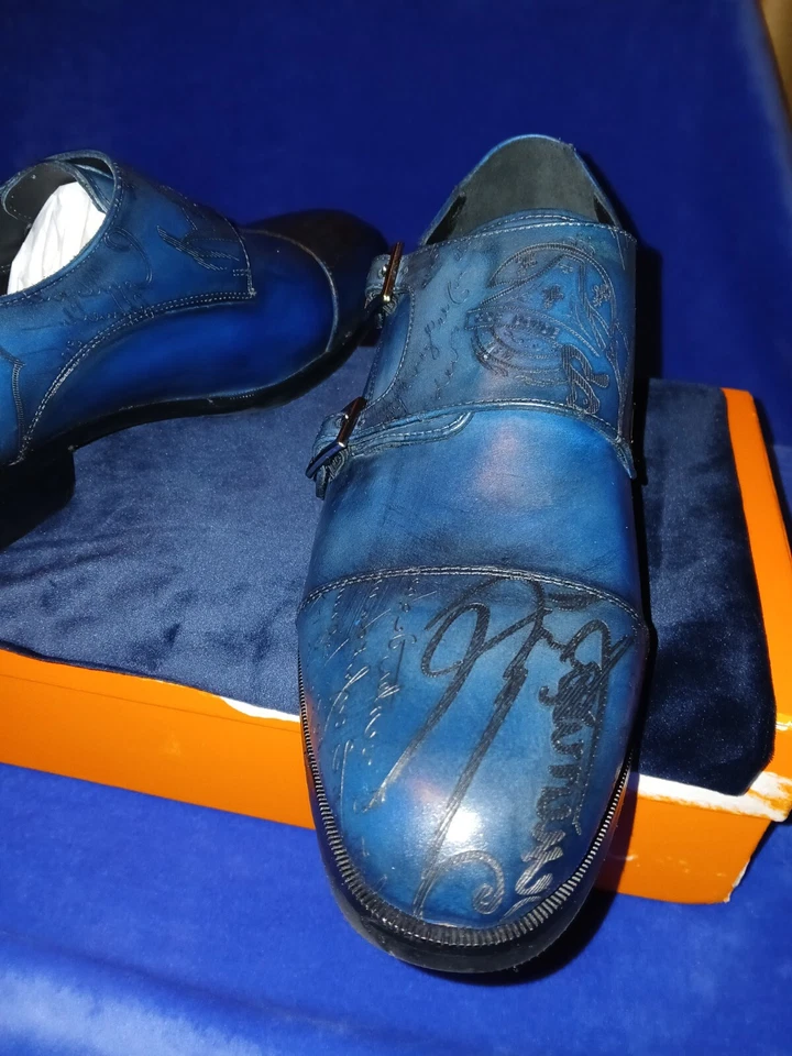 Parte superior de alça de monge de couro azul feita à mão - Imagem 2 de 4