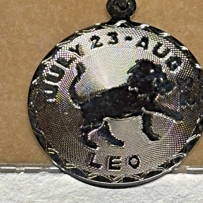 Sterling Silber LEO 23. Juli - 22. August Anhänger Charm Vintage .925 Original Etikett