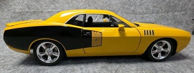 1:18 Highway 61 DCP Mr. Norm's concept  Hemi 'Cuda Yellow No Box Included EUC 