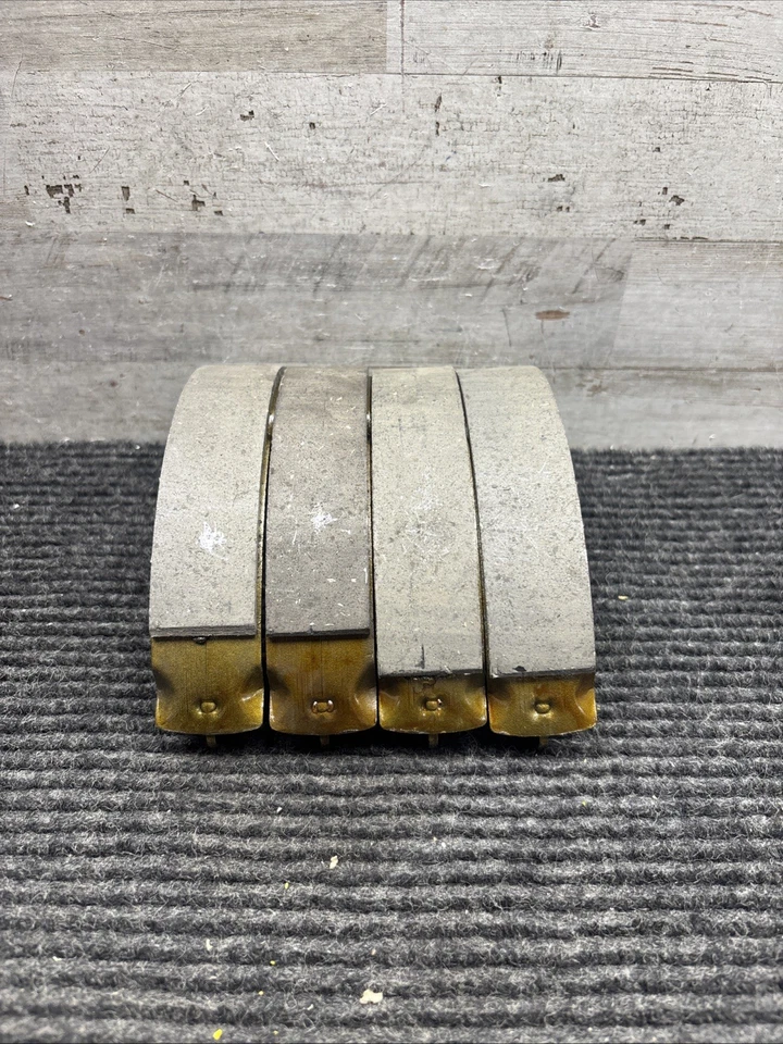 Zapatas de freno de tambor traseras unidas ACDelco 17801B para Toyota Corolla 02-03 Foto 3 de 4