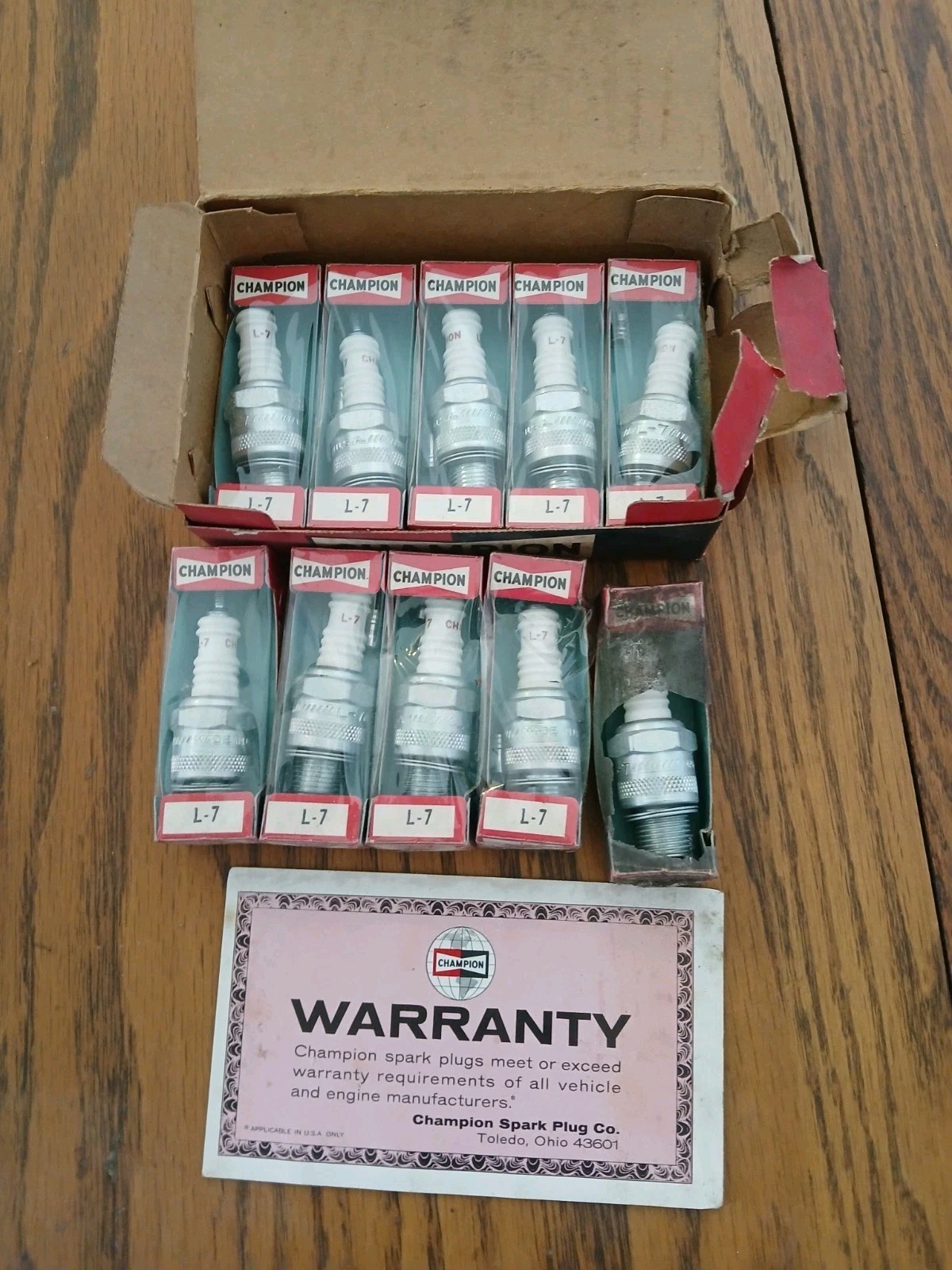NOS VINTAGE CHAMPION L-7 SPARK PLUGS SET OF 10