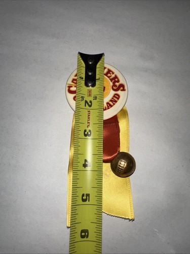 Vintage Cleveland Cavaliers Cavs 70s Pin back Button Pin W/Ribbon NBA - Picture 3 of 4