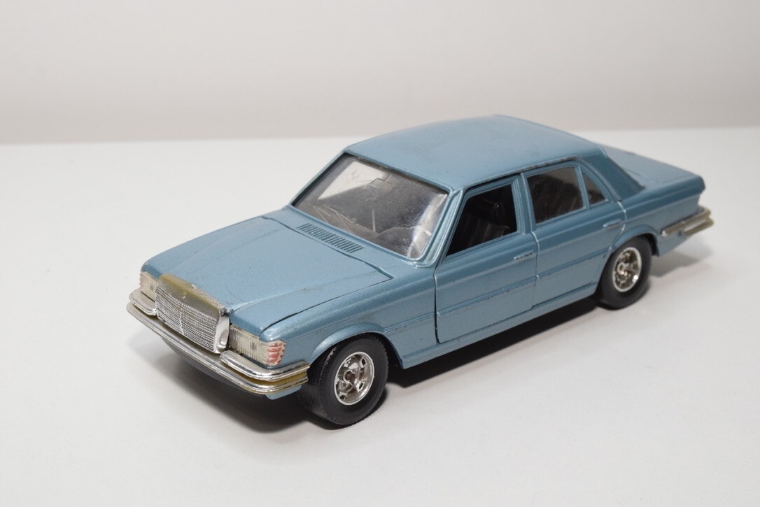 Burago 1/24 – Mercedes 450 SEL – N°0122 – Fabriqué En Italie