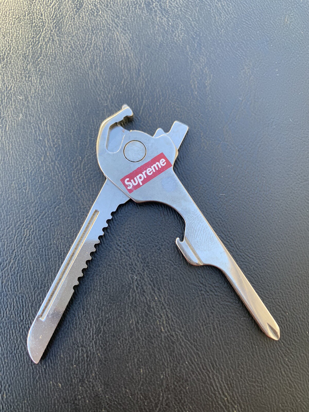 Supreme Swiss Tech Keychain 2014 Box Logo Accessory key Knife Utility