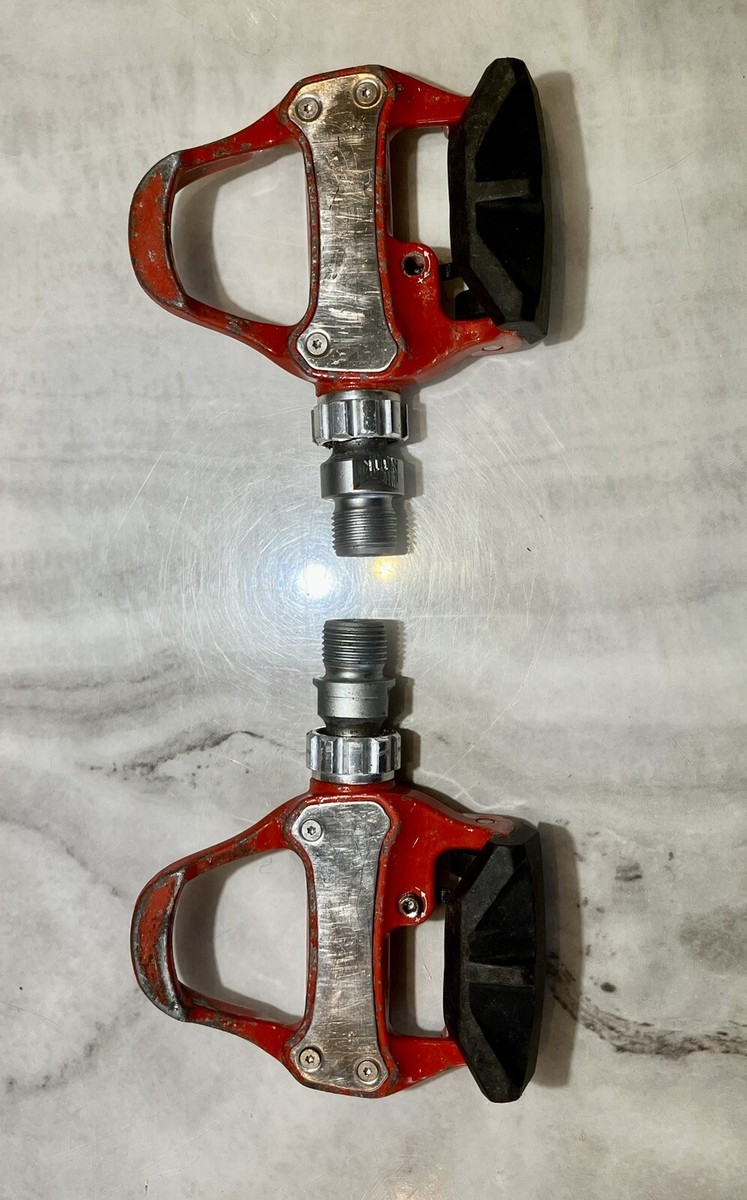 VP-R73 Aluminium Road Bike Clipless Pedals used Left And Right