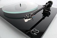 Rega - Planar 2 (black) Rega - Planar 2 (black)